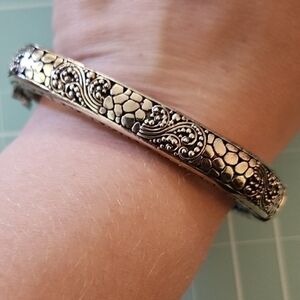 Nwt Jtv Artisan Collection Of Bali Pebble Scroll Hinged Sterling Bangle Bracelet